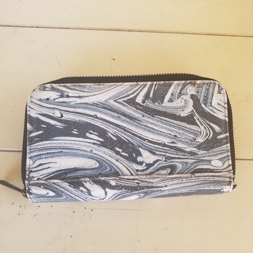 Wallet - Picture 2 of 4